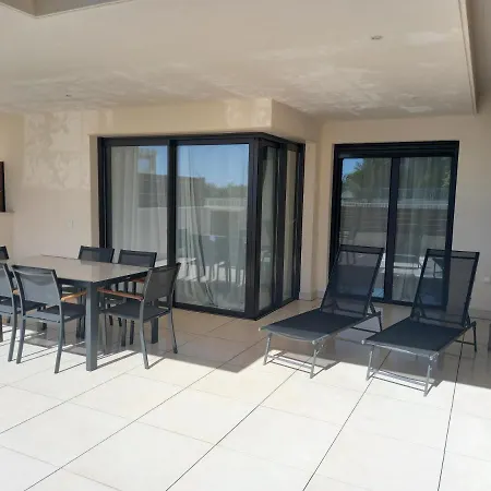 Jardinana Lotus 2 Bed Garden - Apartment